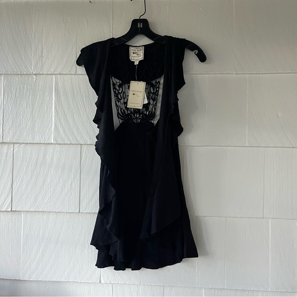 Floppy Flowy Black Cotton Vest with Crocheted Back size M NEW WITH TAGS 🖤✨ - Picture 1 of 8